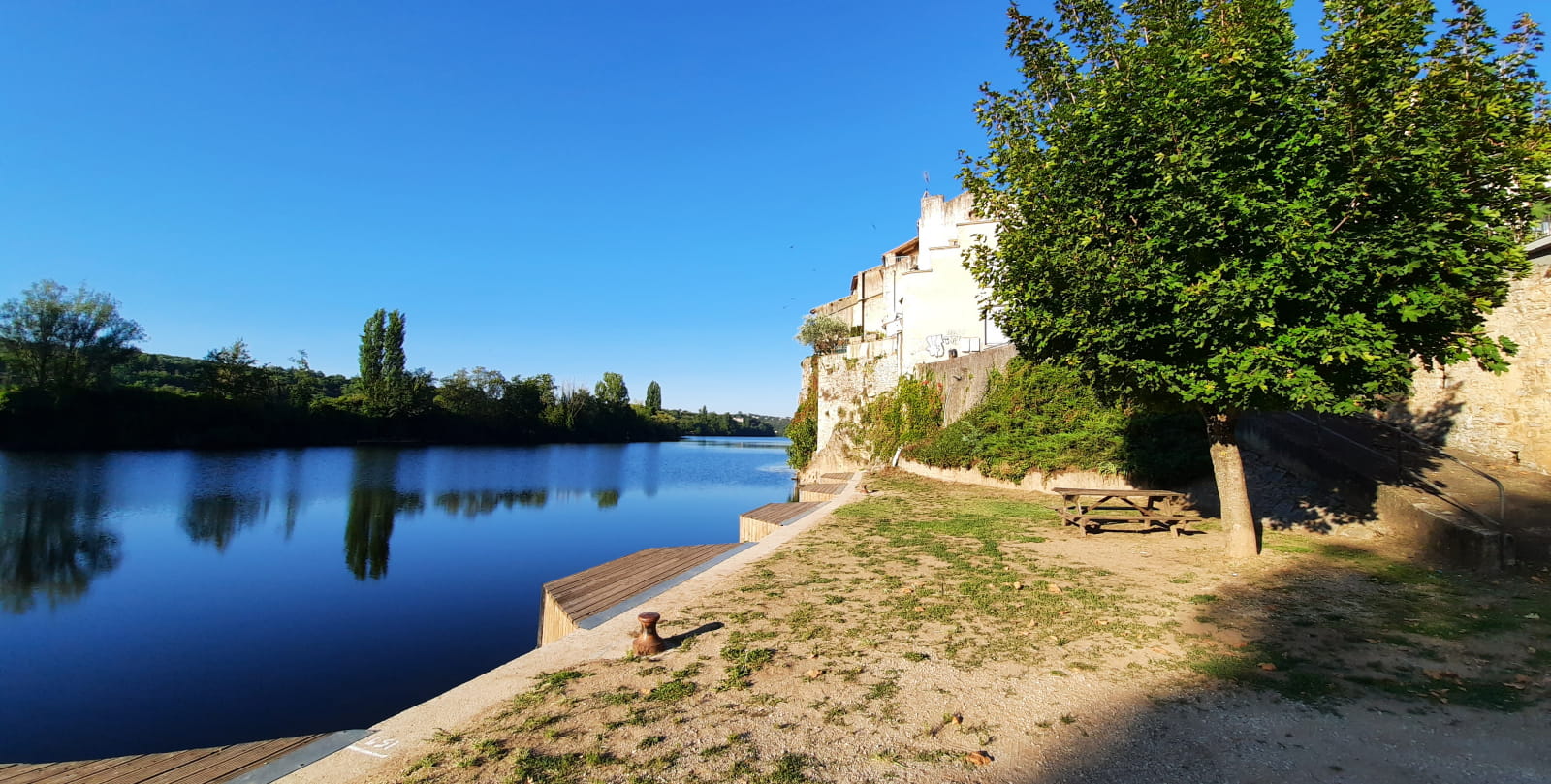 Aire Laroque des Arcs